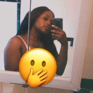 Meet your Posher, Dee